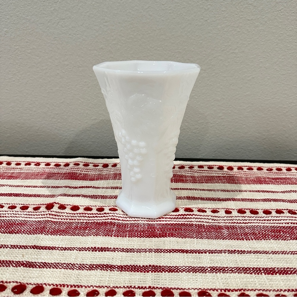 Vintage White Milk Glass Flower Vase Grape Vine Pattern Octagon Shape 7” Tall - Picture 2 of 10